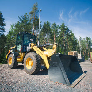 Koneet ja kapasiteetti: Muu kalusto - Maanrakennus J. Karell